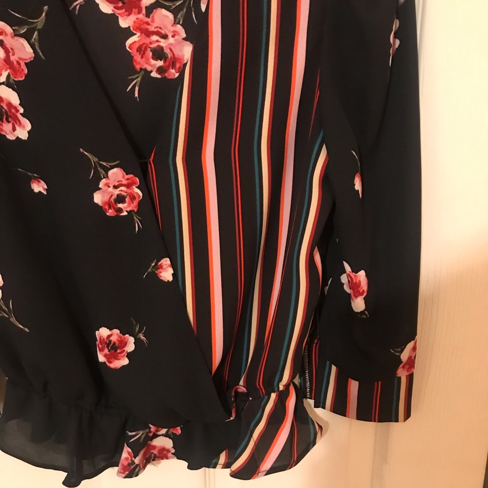Flowery Blouse - Picture 2 of 4